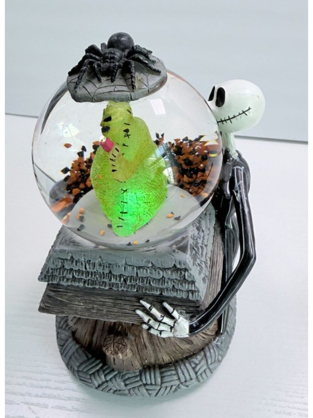 Jack Skellington Oogie Boogie Musical Snow Globe Nightmare Before Christmas - Picture 9 of 10
